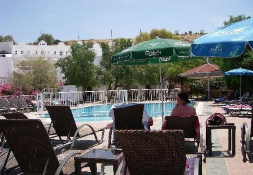 גומבט Litera Relax Resort Hotel מראה חיצוני תמונה